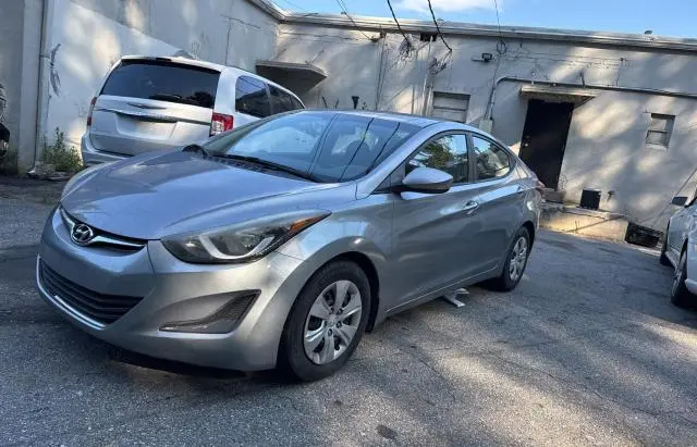 2016 HYUNDAI ELANTRA SE  