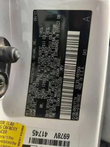 2011 TOYOTA SIENNA LE  