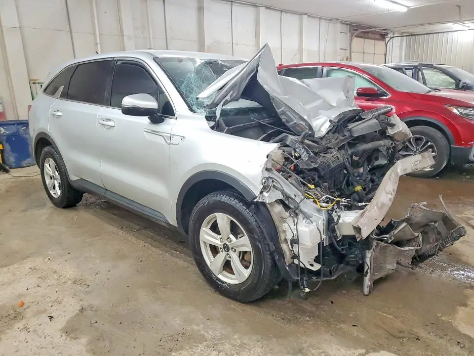 2021 KIA SORENTO LX  