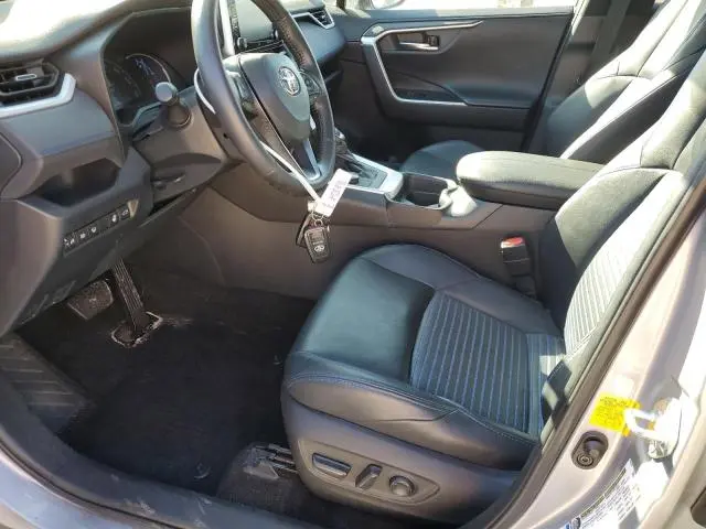 2020 TOYOTA RAV4 XSE