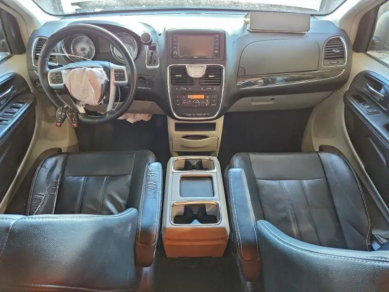 2013 CHRYSLER TOWN & COUNTRY TOURING  