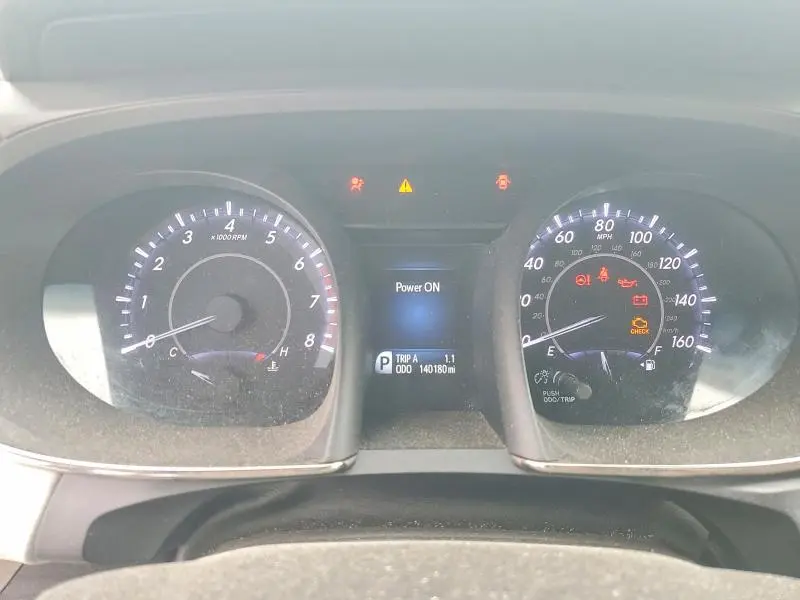2015 TOYOTA AVALON LIMITED  