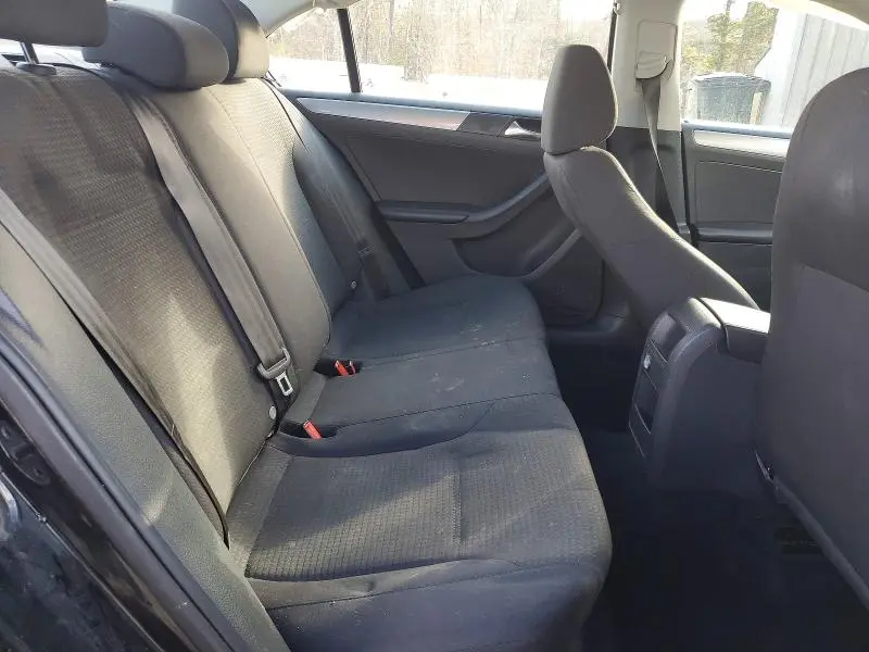 2015 VOLKSWAGEN JETTA SE  