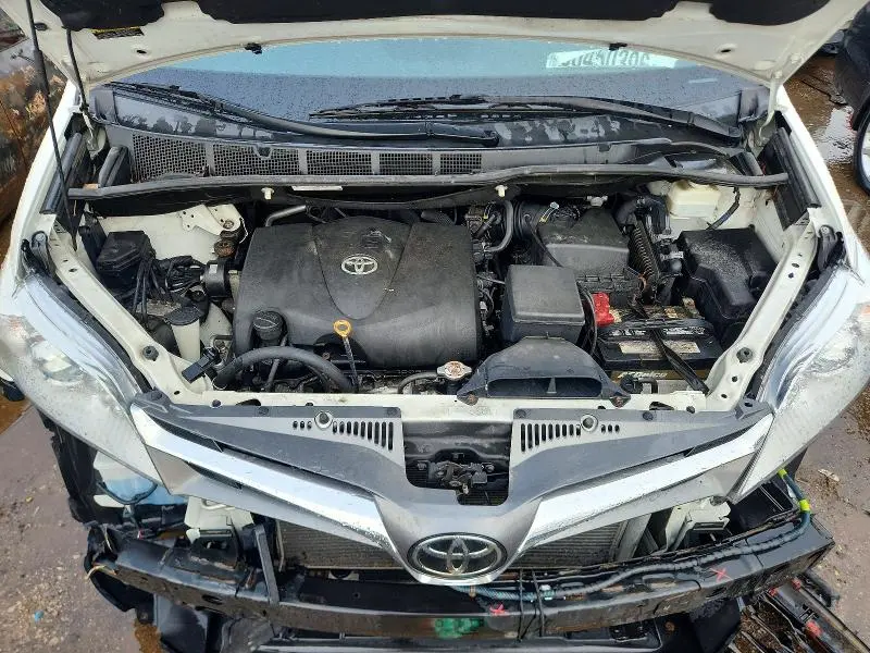 2019 TOYOTA SIENNA XLE 8-PASSENGER  