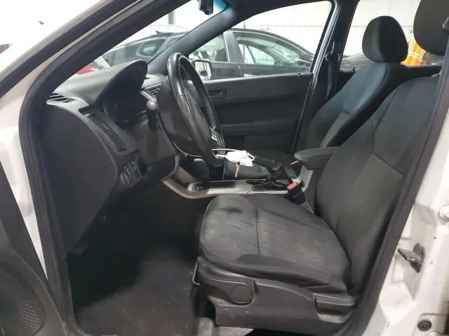 2010 FORD FOCUS SE  