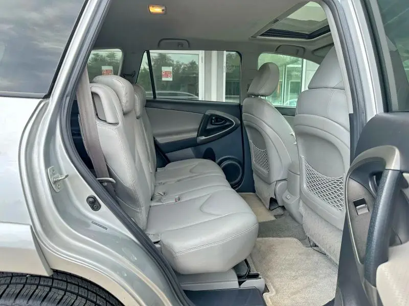 2010 TOYOTA RAV4 LIMITED  