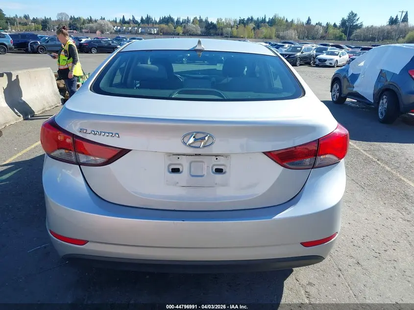 2014 HYUNDAI ELANTRA SE