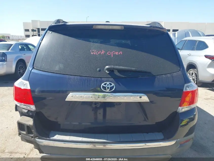 2011 TOYOTA HIGHLANDER SE V6
