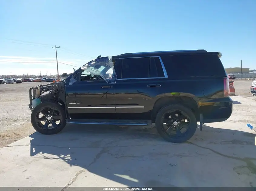 2017 GMC YUKON DENALI