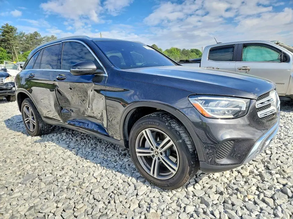 2020 MERCEDES-BENZ GLC 300  