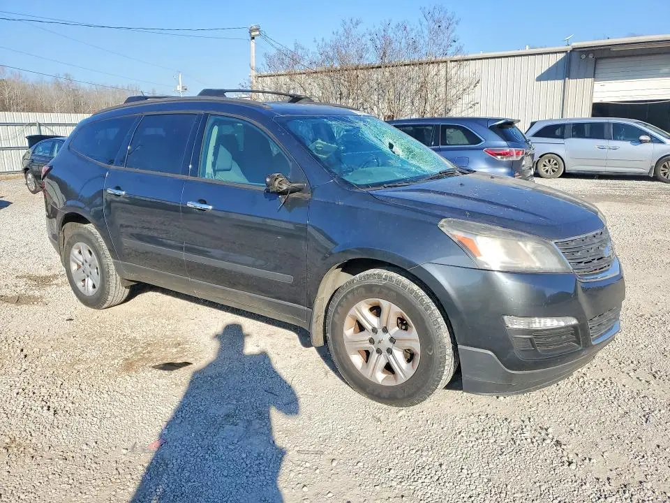 2013 CHEVROLET TRAVERSE LS  