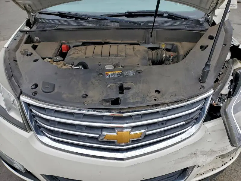 2015 CHEVROLET TRAVERSE LT  