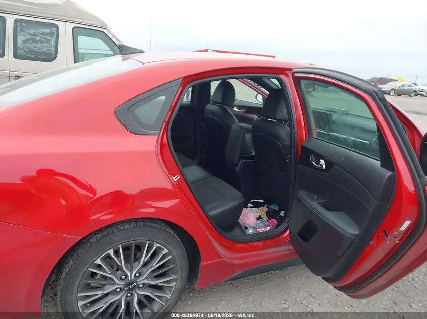 2024 KIA FORTE GT-LINE