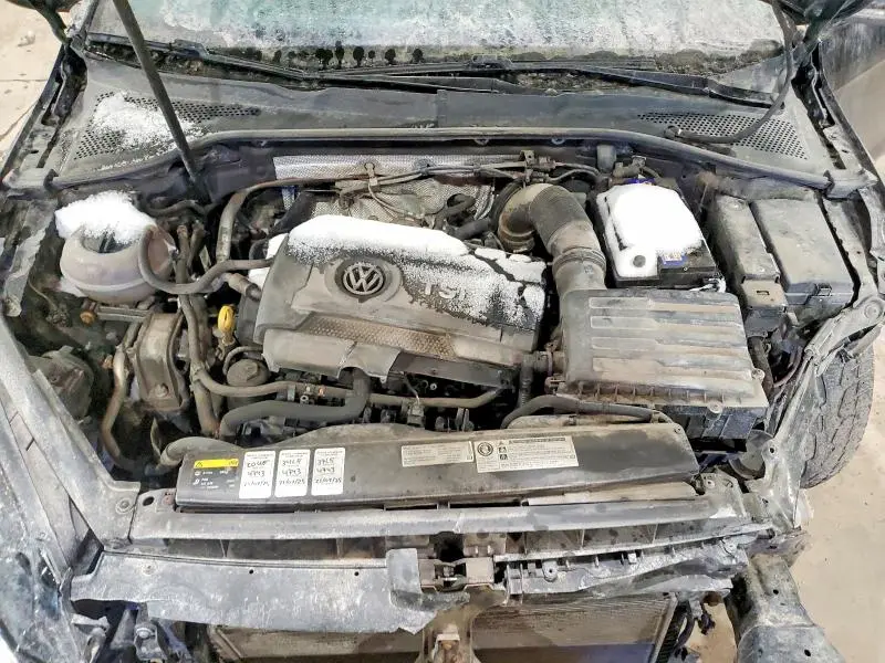 2015 VOLKSWAGEN GOLF   