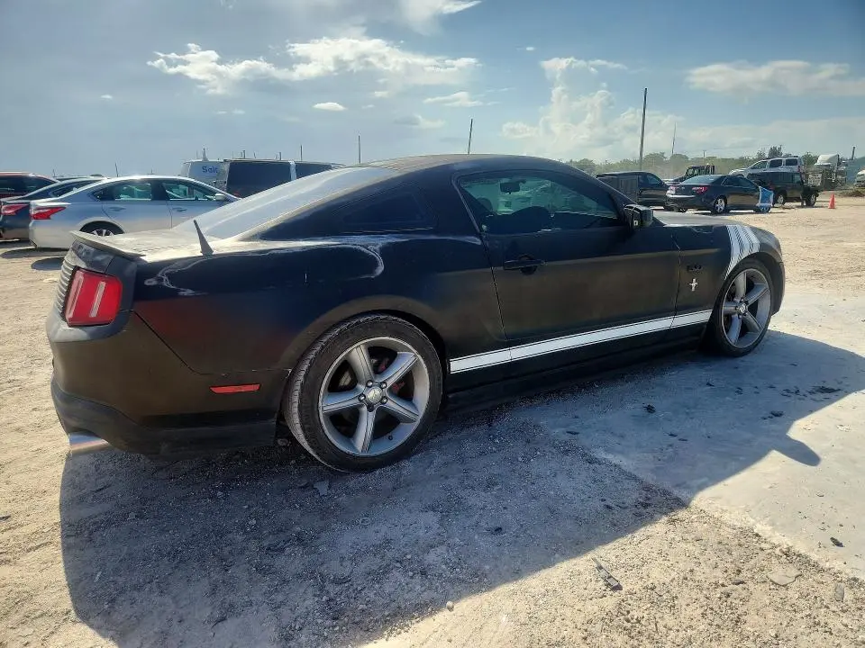 2010 FORD MUSTANG   