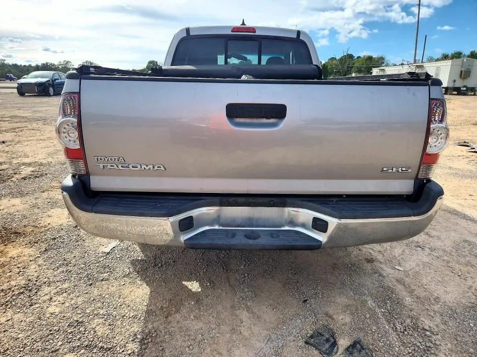 2015 TOYOTA TACOMA BASE  