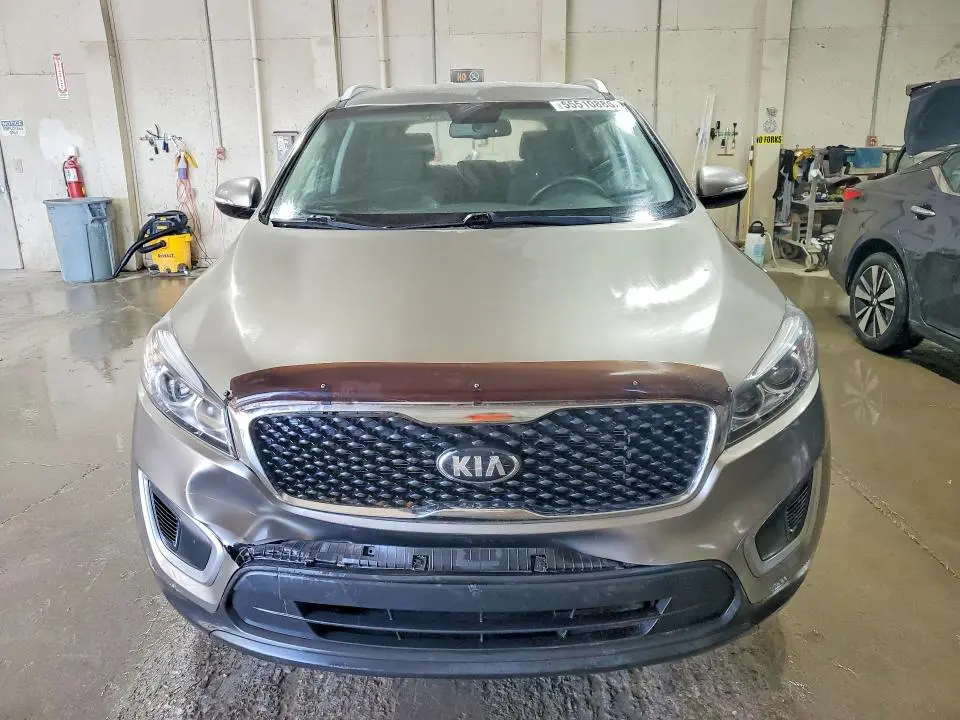 2016 KIA SORENTO LX V6  