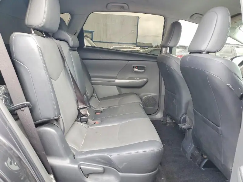 2012 TOYOTA PRIUS V FIVE  