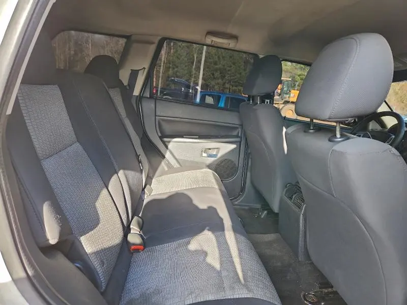 2010 JEEP GRAND CHEROKEE LAREDO  