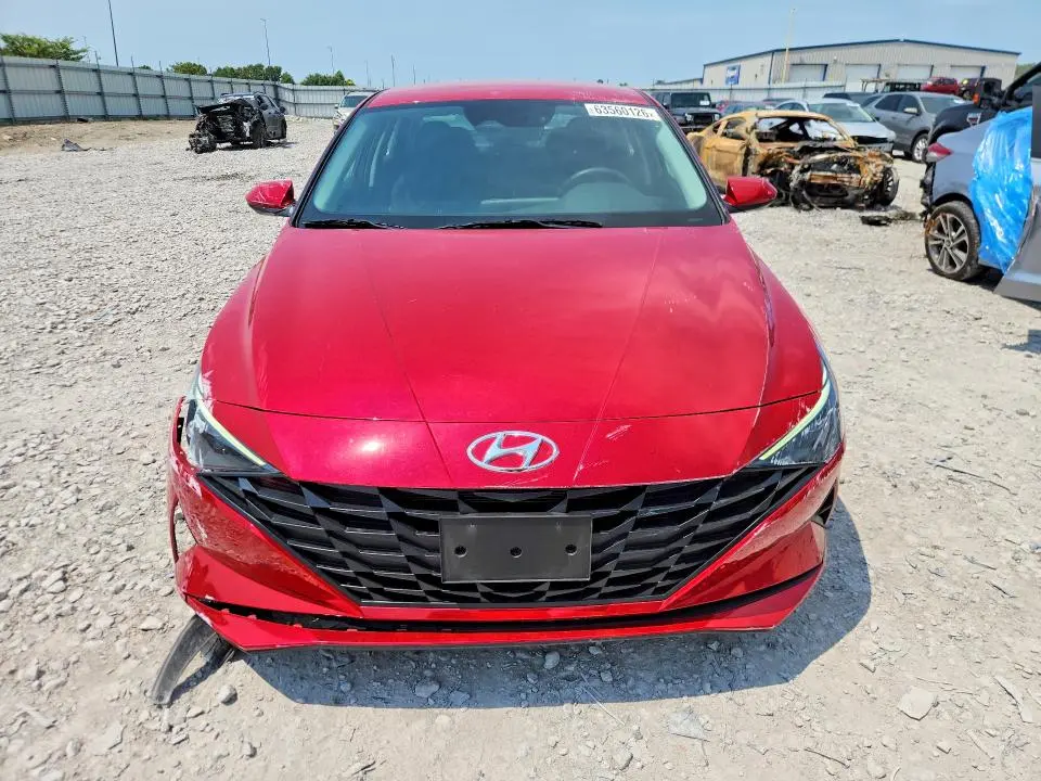 2021 HYUNDAI ELANTRA SEL  