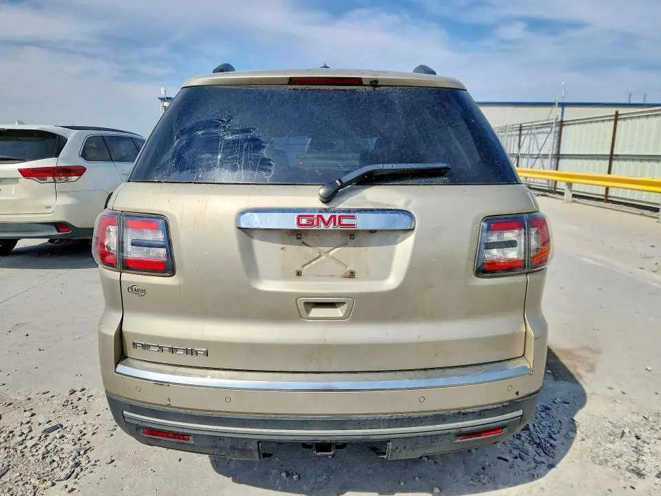 2016 GMC ACADIA SLE  