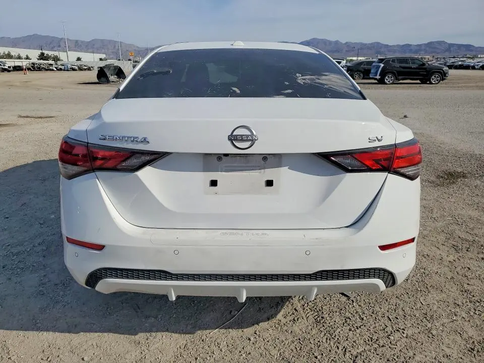 2024 NISSAN SENTRA SV  