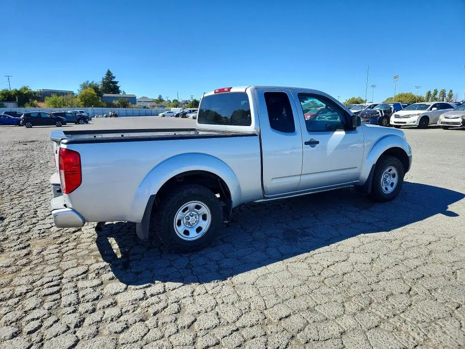2019 NISSAN FRONTIER S  