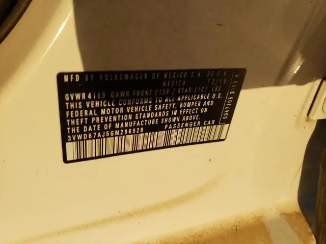 2016 VOLKSWAGEN JETTA SE  