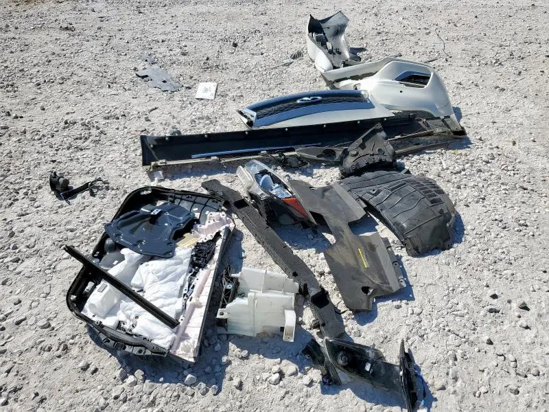 2018 INFINITI Q50 LUXE  