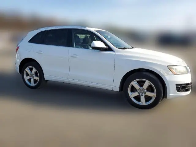 2010 AUDI Q5 PREMIUM PLUS  