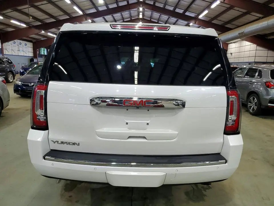 2016 GMC YUKON XL DENALI  