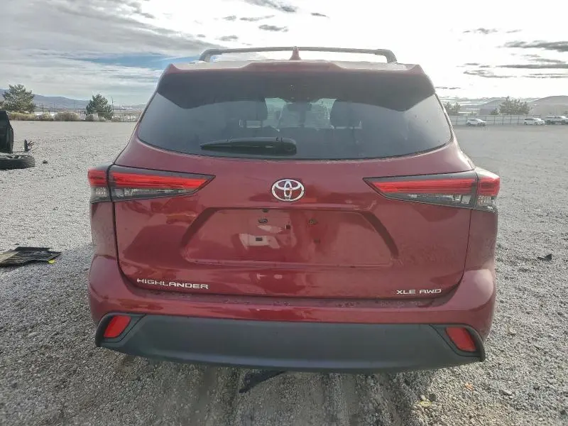 2020 TOYOTA HIGHLANDER XLE  