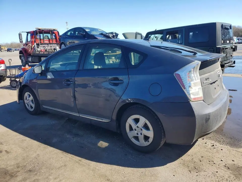 2011 TOYOTA PRIUS TWO  