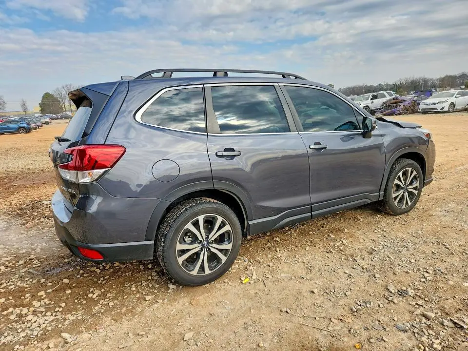 2022 SUBARU FORESTER LIMITED  