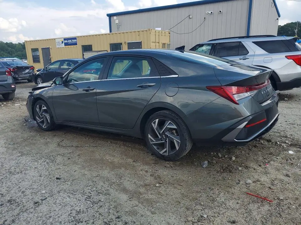 2025 HYUNDAI ELANTRA SEL  
