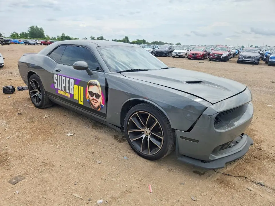 2017 DODGE CHALLENGER SXT  