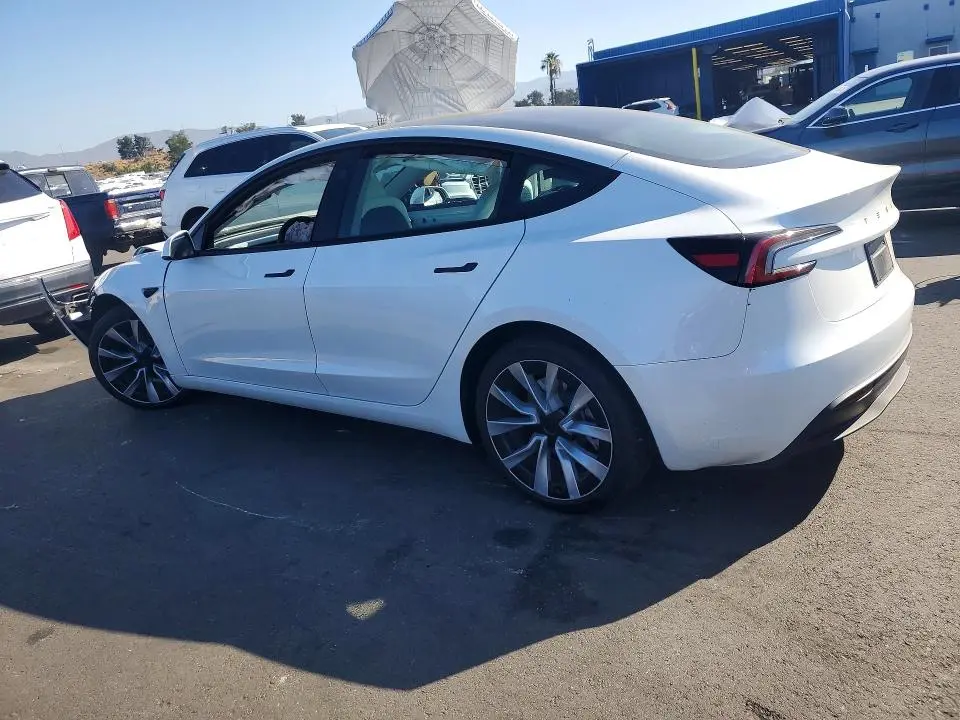 2024 TESLA MODEL 3   