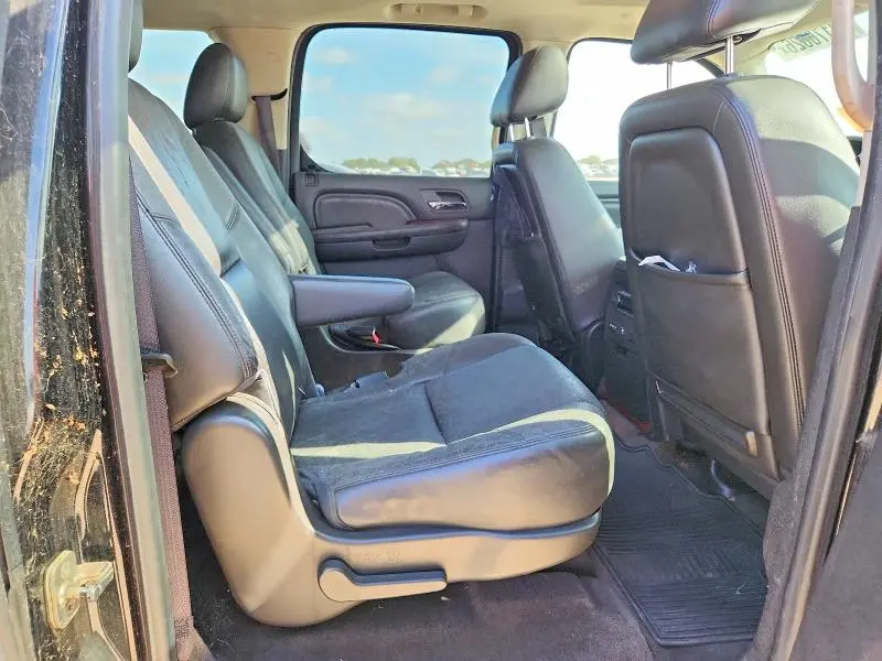 2012 CADILLAC ESCALADE ESV PREMIUM  
