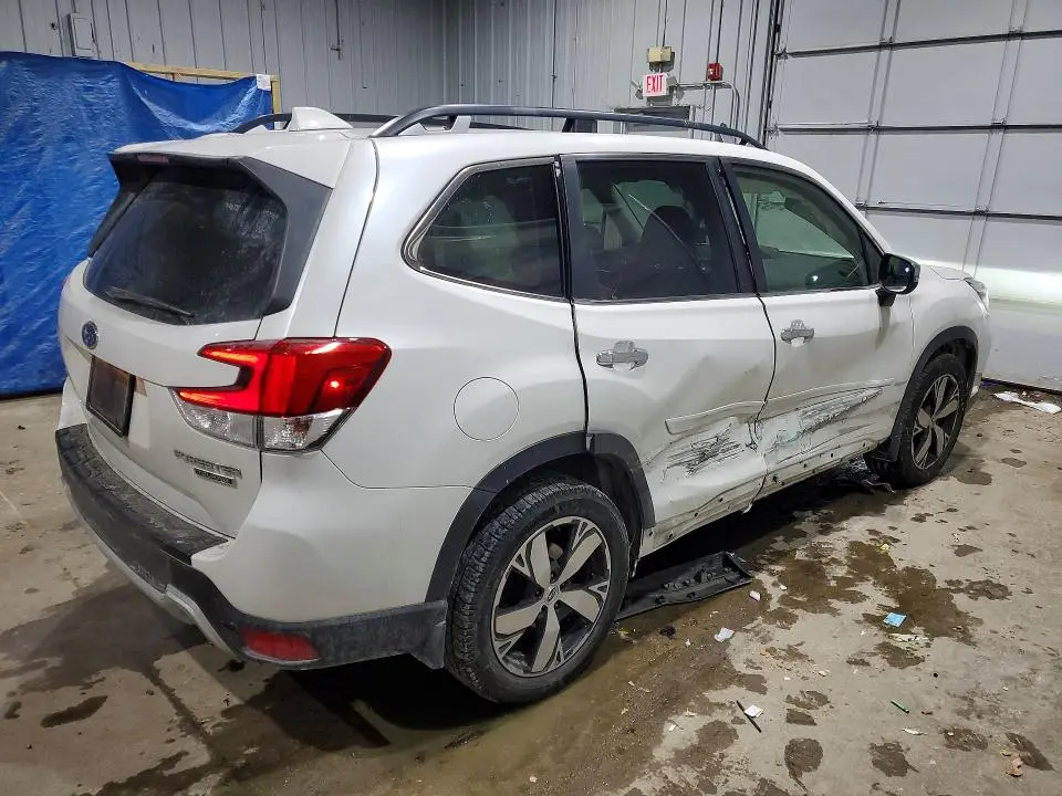 2019 SUBARU FORESTER TOURING  