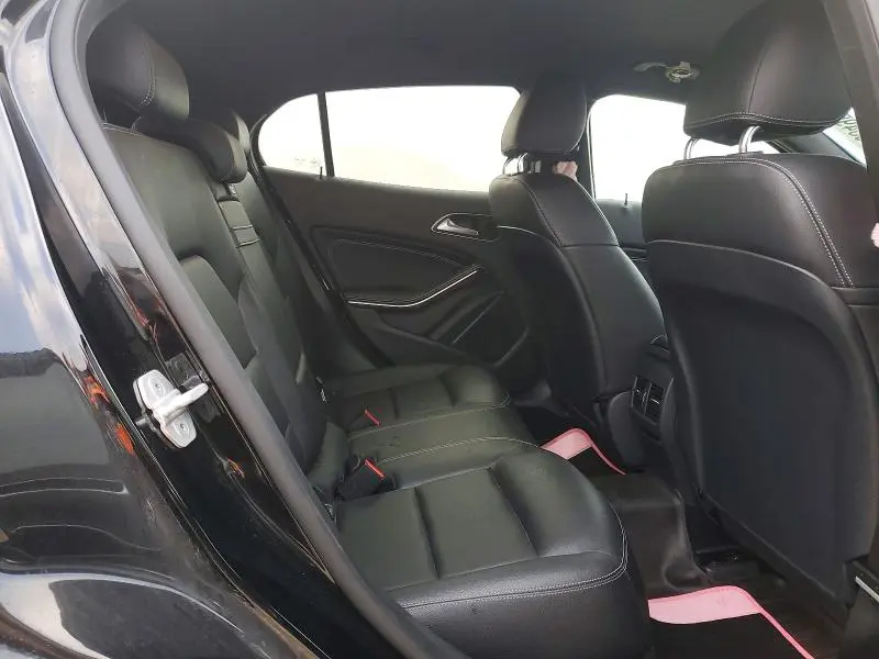 2017 MERCEDES-BENZ GLA 250  