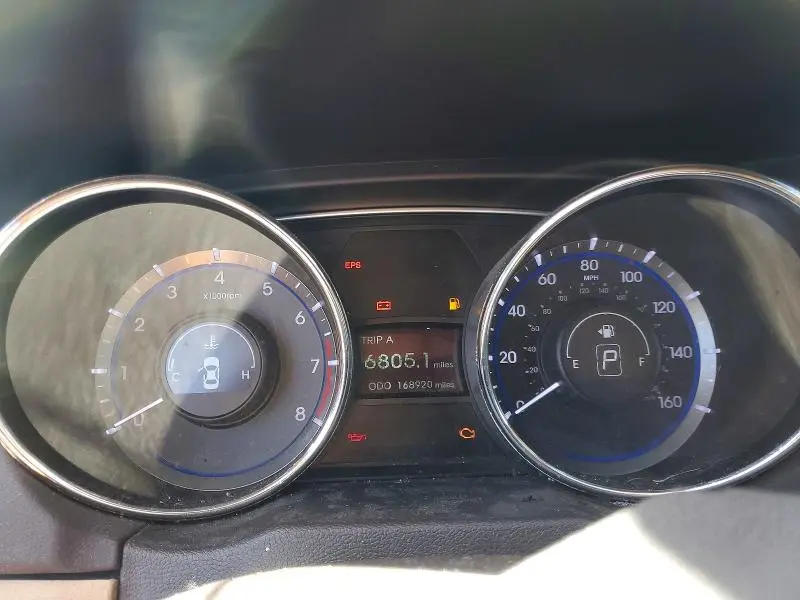 2011 HYUNDAI SONATA GLS  