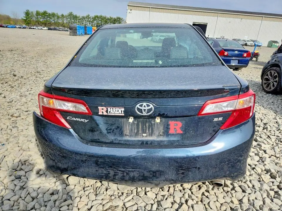 2014 TOYOTA CAMRY L  