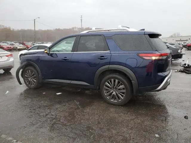 2023 NISSAN PATHFINDER SL  