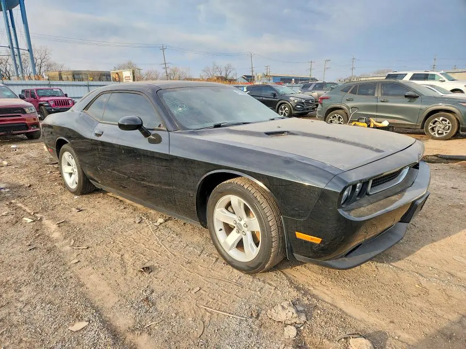 2012 DODGE CHALLENGER SXT  