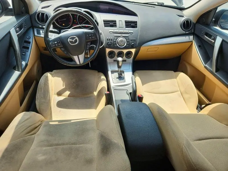 2010 MAZDA 3 S  