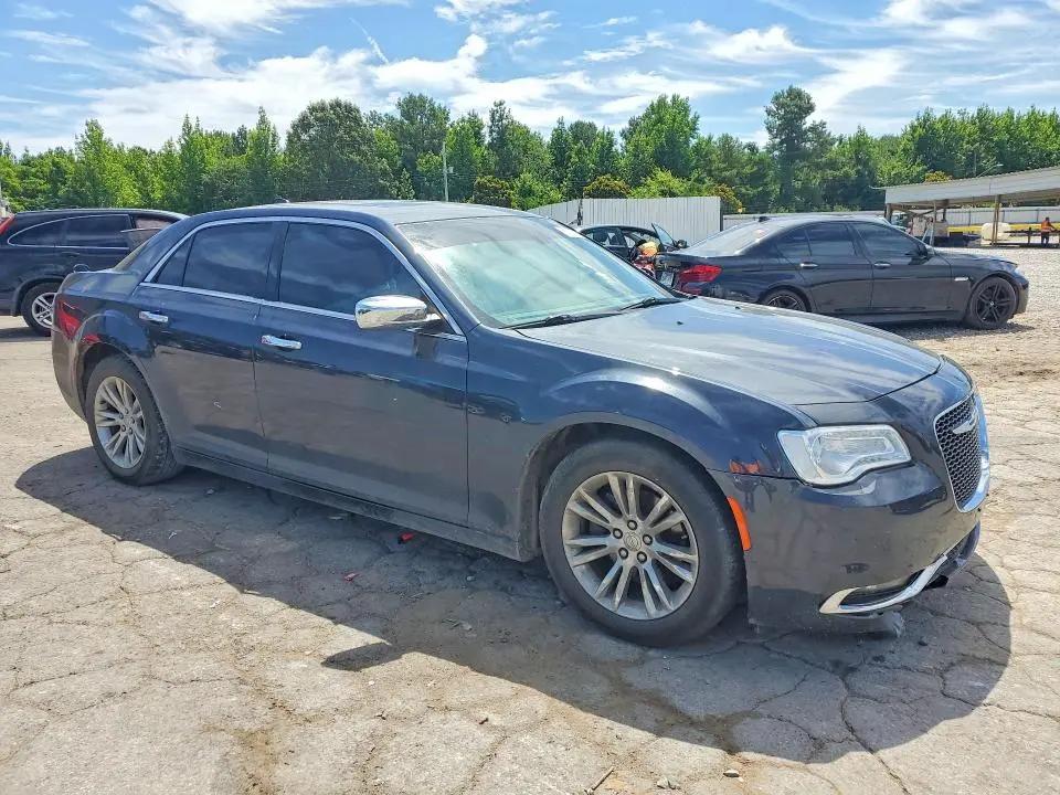 2017 CHRYSLER 300C   
