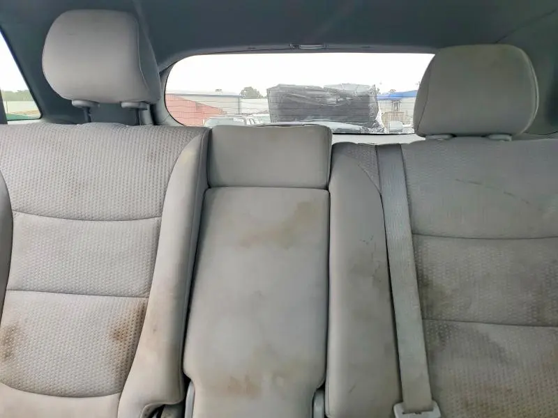 2011 KIA SORENTO LX  
