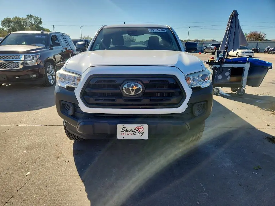 2019 TOYOTA TACOMA SR  