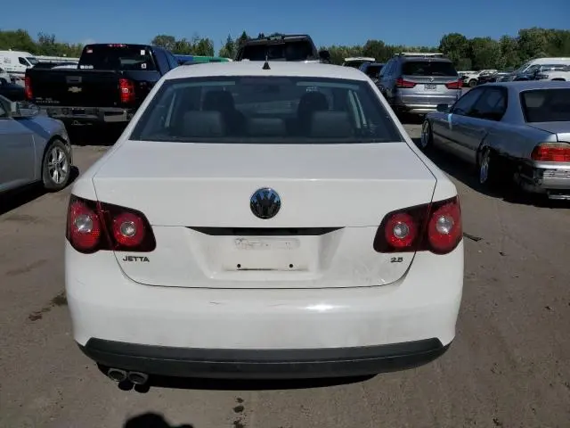 2010 VOLKSWAGEN JETTA SE  