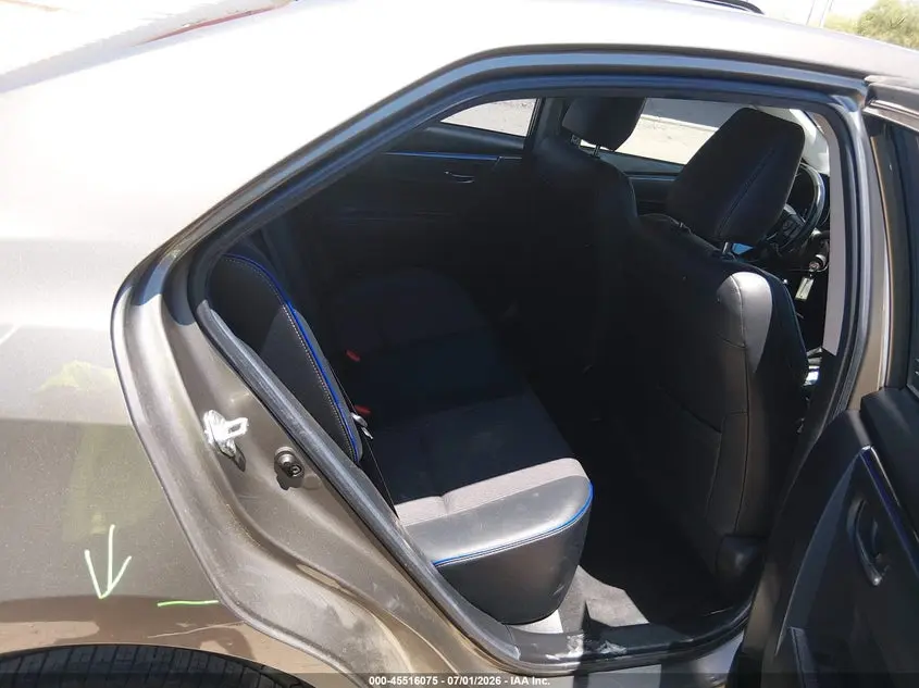 2018 TOYOTA COROLLA SE